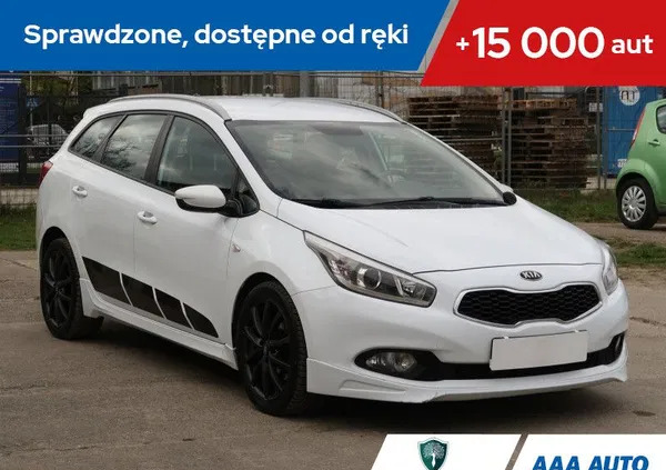 samochody osobowe Kia Ceed cena 30000 przebieg: 219883, rok produkcji 2013 z Golub-Dobrzyń